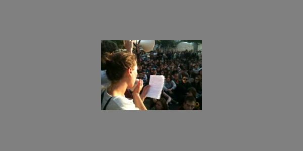 Image:Acampada Paris : L'assemblée générale du 23 mai