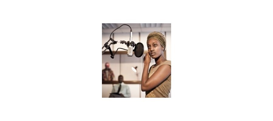 Image:Théâtre : hate radio, la radio de la haine (IIPM / Milo Rau)